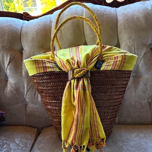 African Picnic Basket In Yellow and Brown Woven with Natural Fiber Handles - Picture 2 of 6